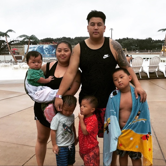 Meet your Posher🙋🏻‍♀️ - Picture 7 of 8